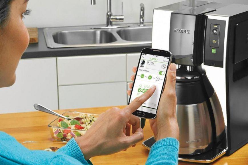 Lo smartphone fa anche il caffè