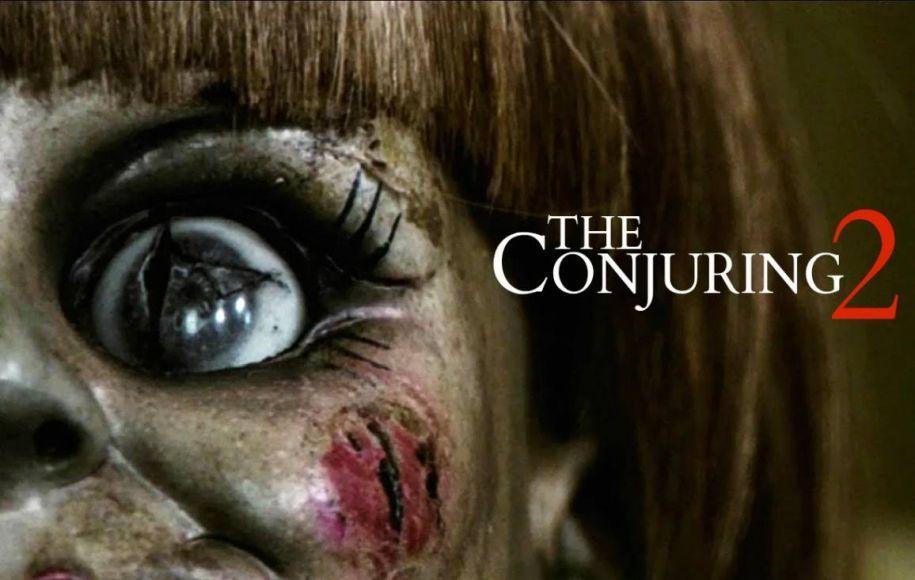 candid camera di The Conjuring 2