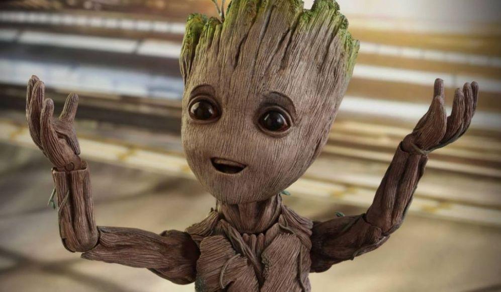 Action figure di baby groot