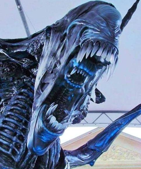 Alien Queen