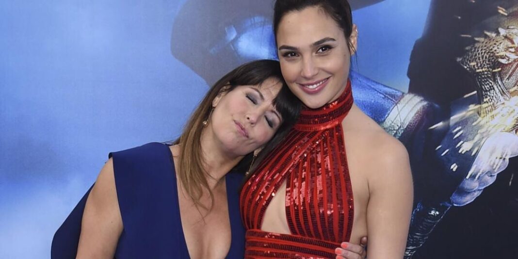 Wonder Woman patty jenkins gal gadot
