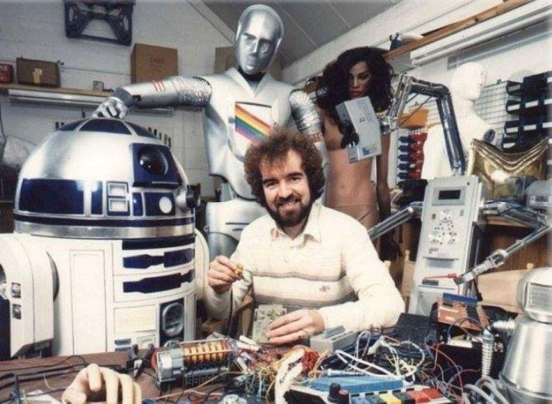 r2-d2 tony dyson