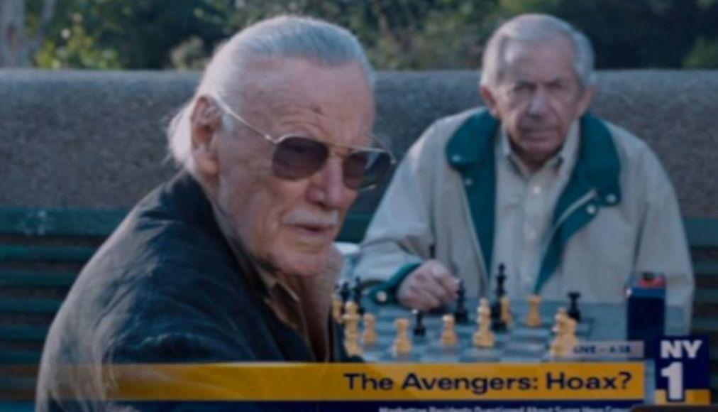The Avengers (2012), Anziano al parco