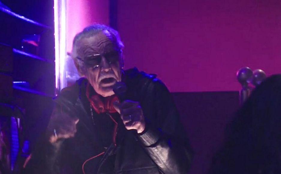 Deadpool (2016), DJ allo strip club