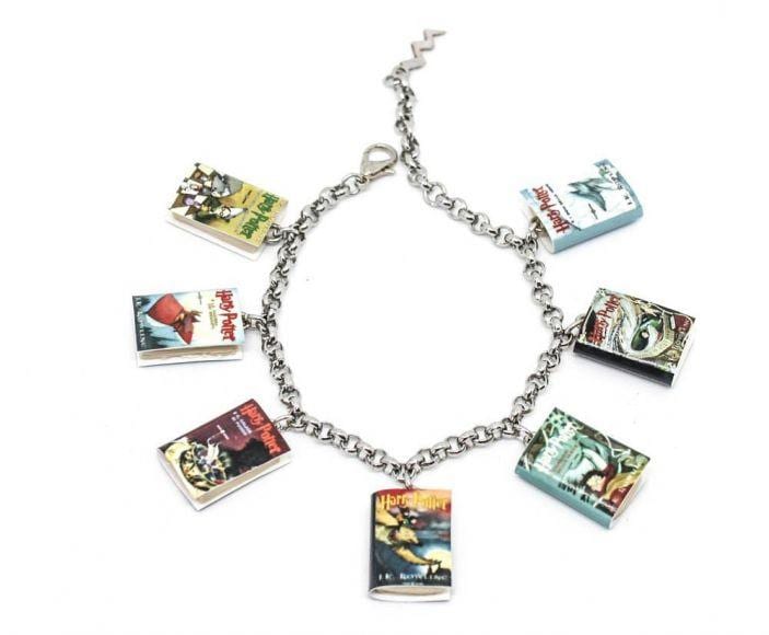 braccialetto con le miniature dei libri di Harry Potter