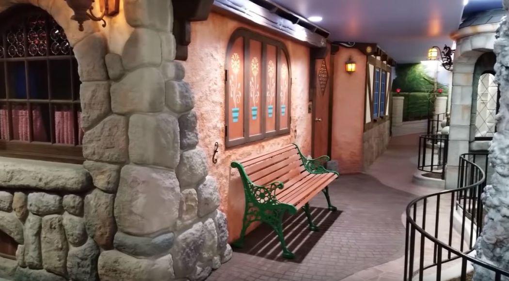 Replica di Fantasyland seminterrato
