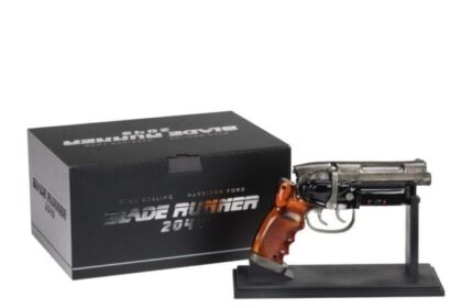 Deckard Blaster Edition Blade Runner 2049