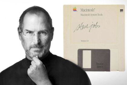 Steve Jobs floppy disk