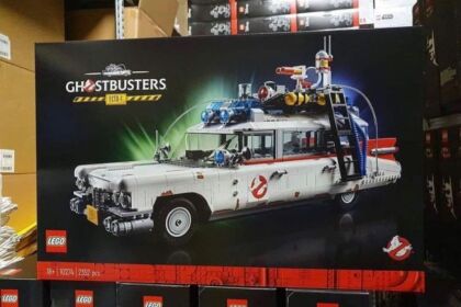 LEGO 10274 Ghostbusters ECTO 1