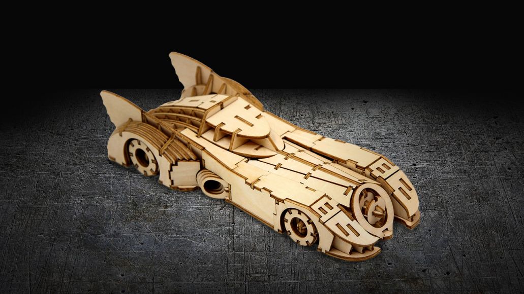 batmobile legno incredibuilds