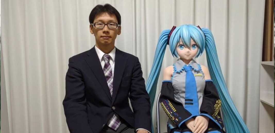 Akihiko Kondo fictosessuale