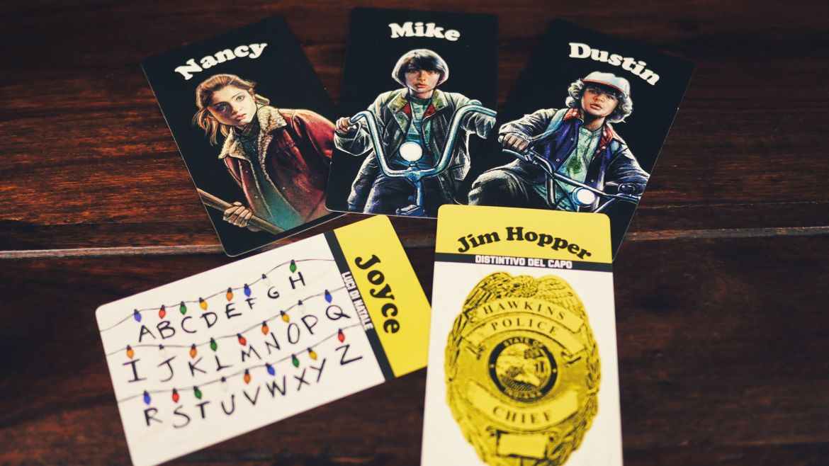 Gioco Da Tavolo Stranger Things: Sottosopra - Edizione Netflix, CMON, 4 Giocatori, Versione Gigante