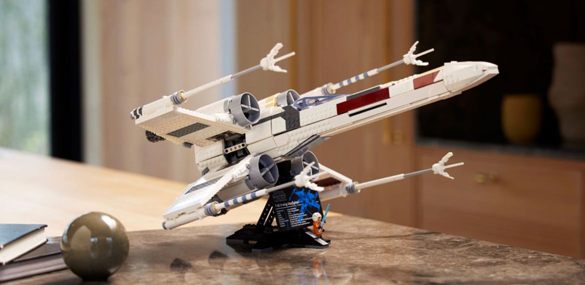 LEGO Star Wars Ultimate Collector Series X wing Starfighter