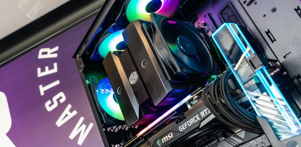 Cooler Master: presentato il nuovo dissipatore ad aria MA824 Stealth -  Morethantech