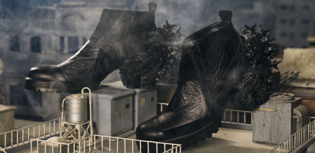 scarpe godzilla minus one