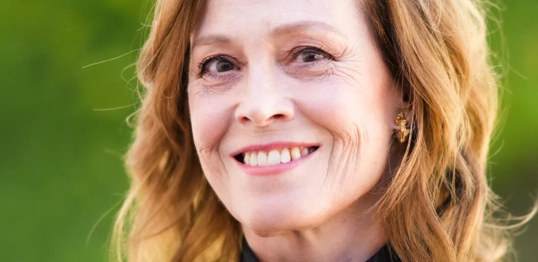 Sigourney Weaver The Mandalorian and Grogu Star wars