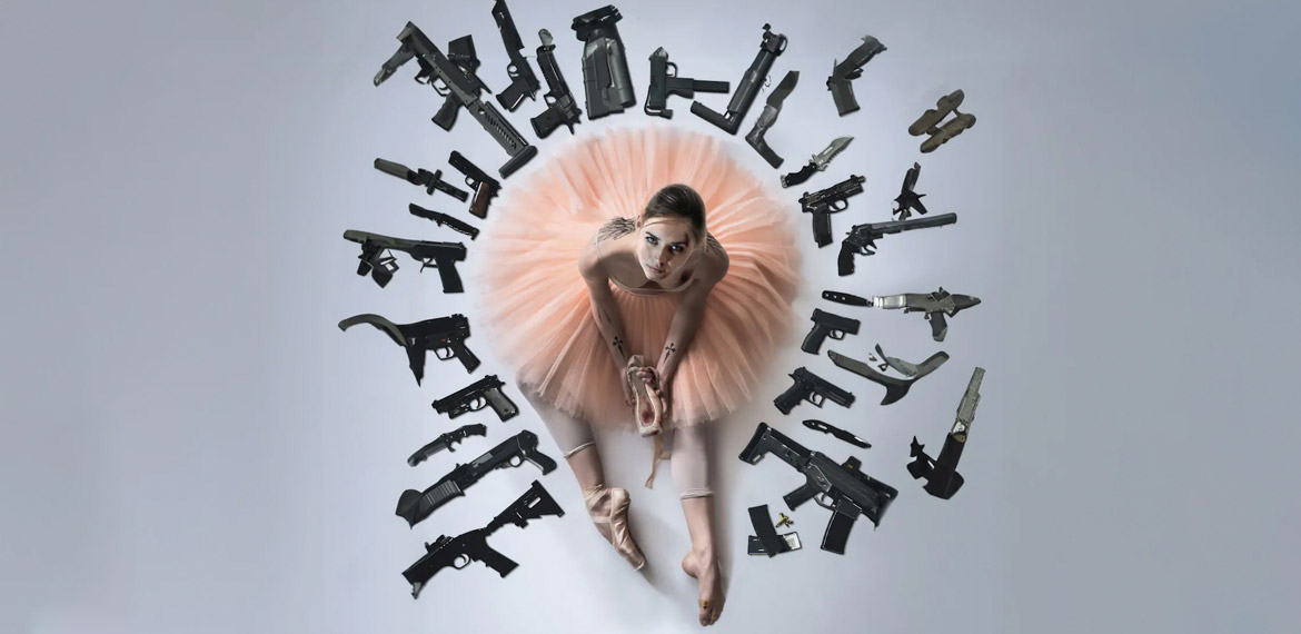 Ana de Armas e Norman Reedus sotto attacco nella nuova clip di Ballerina